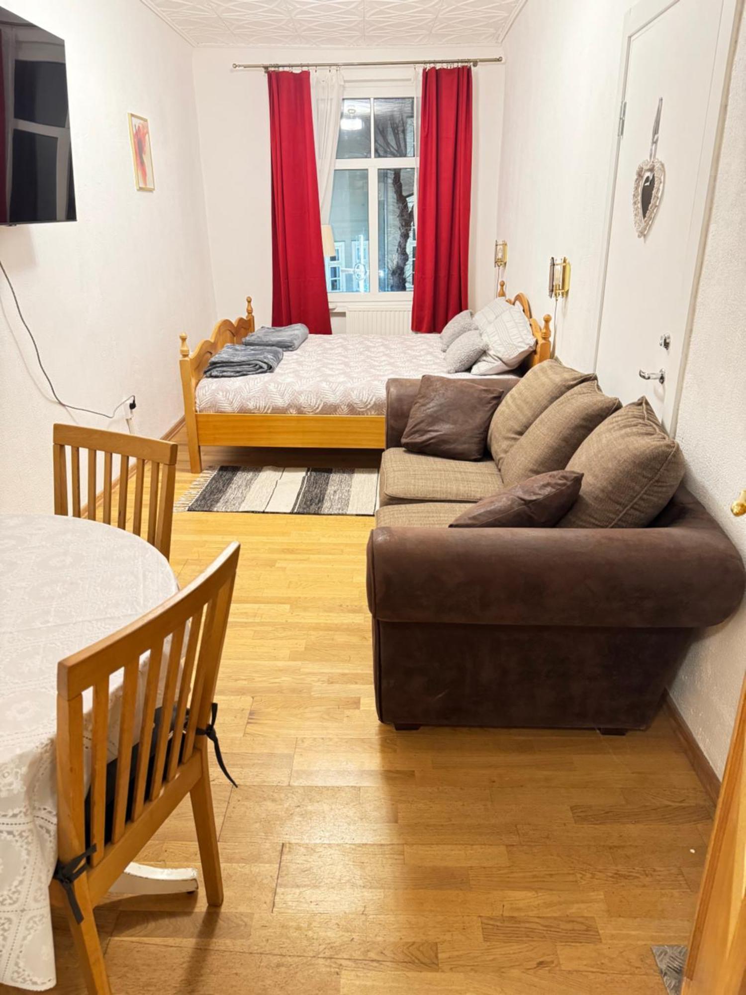 Peaceful 2 Room 50M2 Centric 10 Min To Old Town Ac Riga Ngoại thất bức ảnh